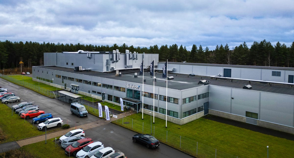 Skeleton-Varkaus-factory-opening-(1)