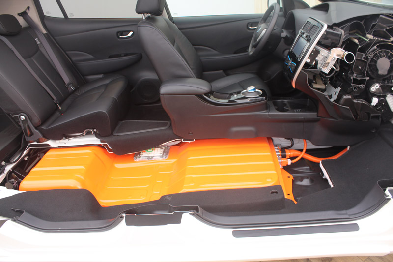 Nissan Leaf cutaway