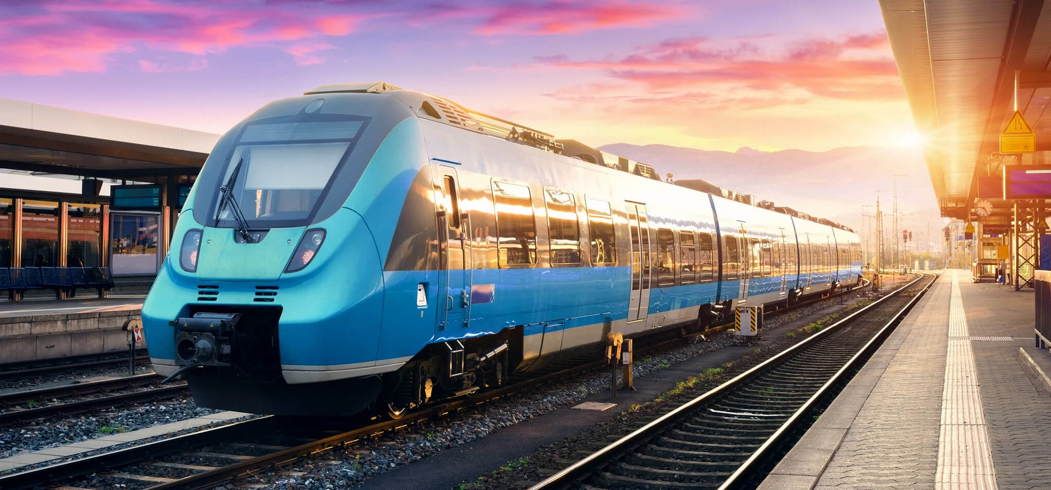 rail supercapacitor energy storage